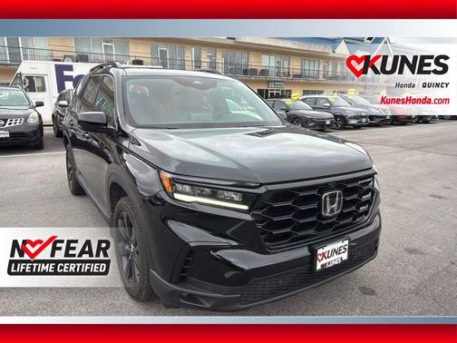 Crystal Black Pearl 2025 Honda Pilot Black Edition