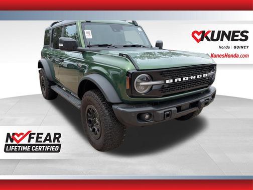 Eruption Green Metallic 2023 Ford Bronco Wildtrak