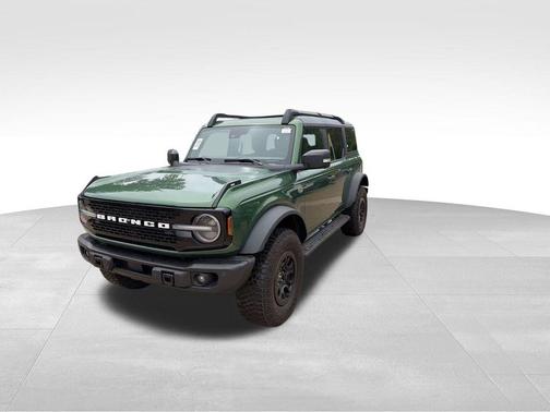 Eruption Green Metallic 2023 Ford Bronco Wildtrak