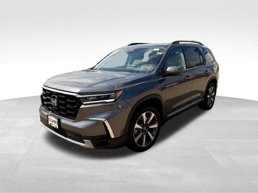 Gray 2025 Honda Pilot Elite