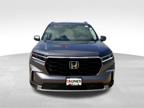 Gray 2025 Honda Pilot Elite