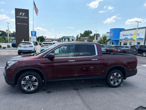 Red 2018 Honda Ridgeline RTL-E