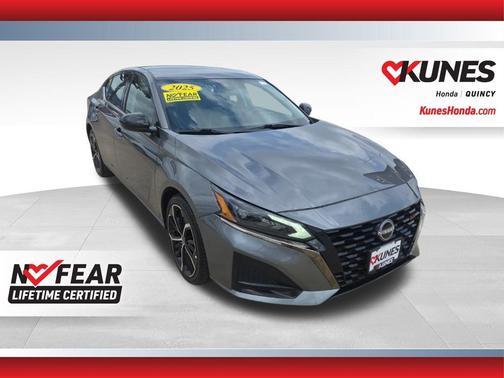 2025 Nissan Altima SR