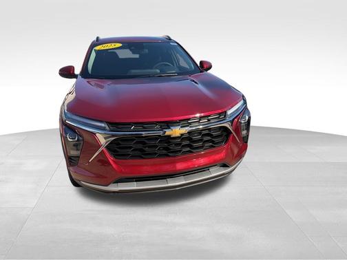 Crimson Metallic 2025 Chevrolet Trax LT