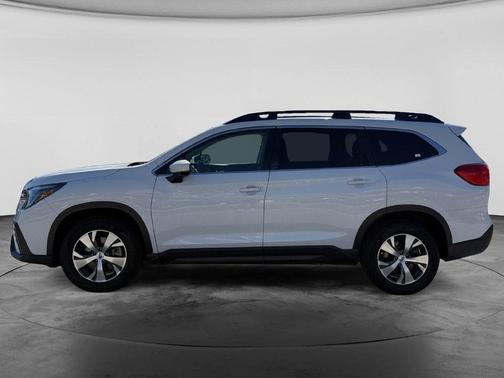 Crystal White Pearl 2025 Subaru Ascent Premium