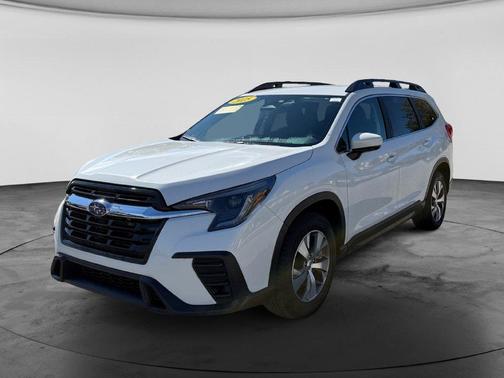 Crystal White Pearl 2025 Subaru Ascent Premium
