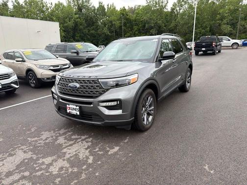 Gray Metallic 2023 Ford Explorer XLT