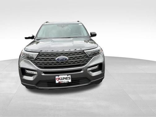 Carbonized Gray Metallic 2023 Ford Explorer XLT