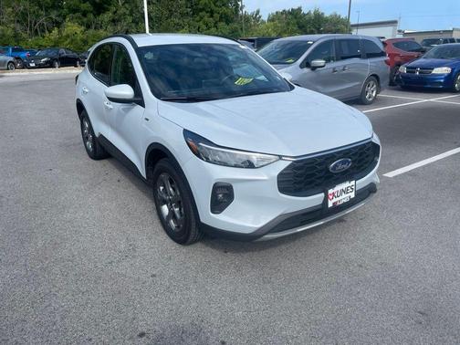 Silver Metallic 2025 Ford Escape ST-Line Select