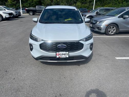 Silver Metallic 2025 Ford Escape ST-Line Select