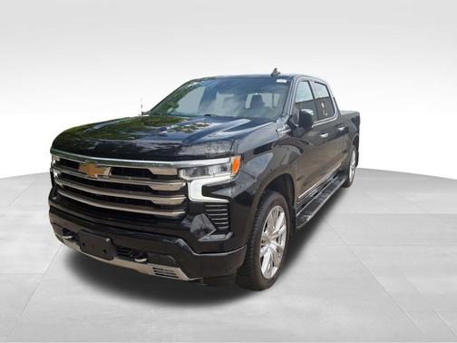 Black 2022 Chevrolet Silverado 1500 High Country