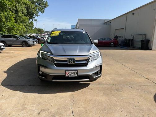Silver 2022 Honda Pilot Elite