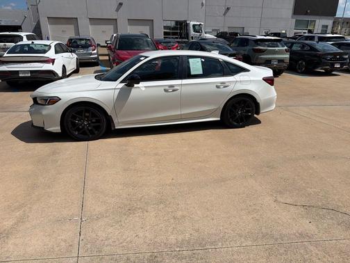 White 2025 Honda Civic Sport