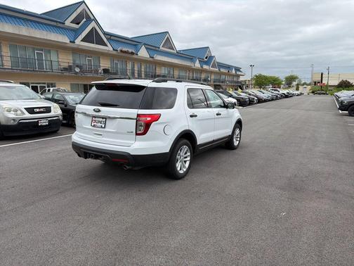Oxford White 2015 Ford Explorer Base