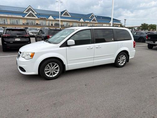 Bright White Clearcoat 2014 Dodge Grand Caravan SXT