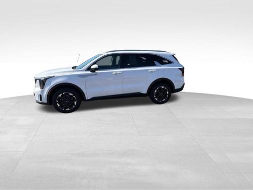 Glacial White Pearl 2024 Kia Sorento S