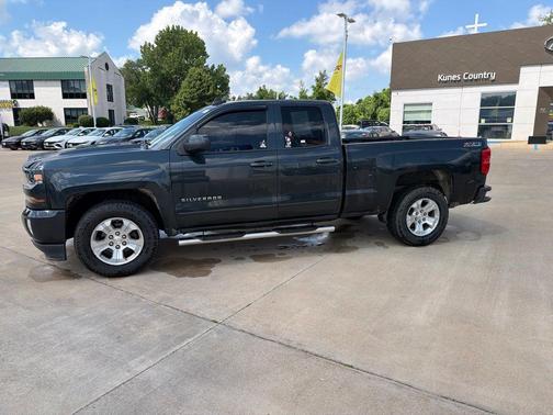 Graphite Metallic 2017 Chevrolet Silverado 1500 LT