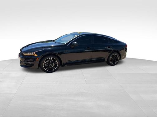 Ebony Black 2022 Kia K5 GT-Line