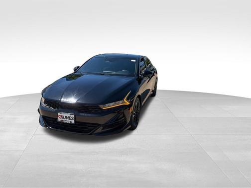 Ebony Black 2022 Kia K5 GT-Line