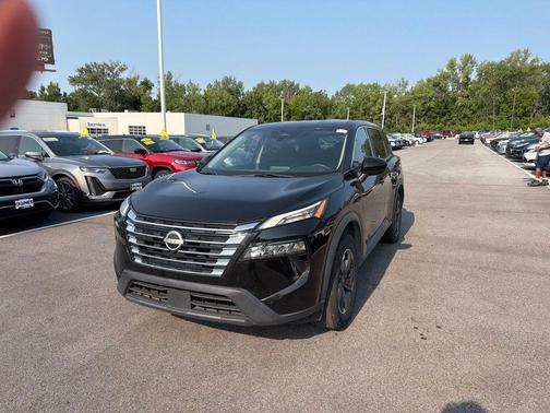 Super Black 2024 Nissan Rogue SV