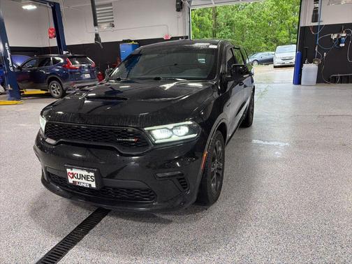 DB Black Crystal Clearcoat 2022 Dodge Durango R/T