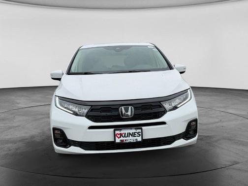 Platinum White Pearl 2027 Honda Odyssey Elite