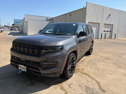 Metallic 2024 Jeep Grand Wagoneer L Series II