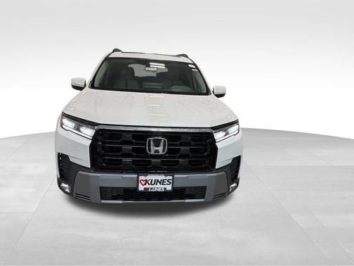 Platinum White 2026 Honda Pilot Touring