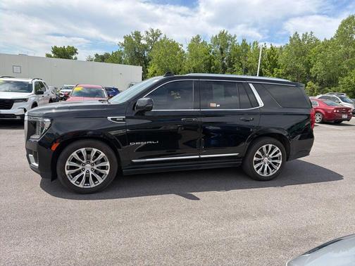 Black 2021 GMC Yukon Denali