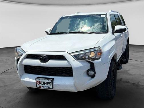 Super White 2017 Toyota 4Runner SR5