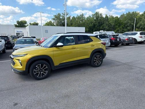 Nitro Yellow 2025 Chevrolet Trailblazer ACTIV