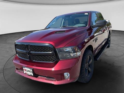Delmonico Red Pearlcoat 2019 RAM 1500 Classic Express