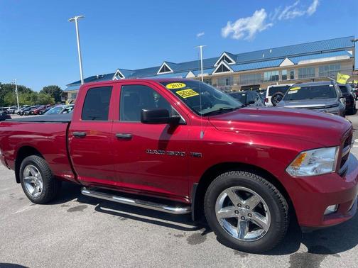 Deep Cherry Red Crystal Pearlcoat 2012 RAM 1500 ST