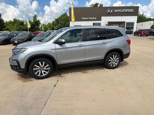 Silver 2019 Honda Pilot EX-L