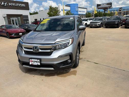 Silver 2019 Honda Pilot EX-L