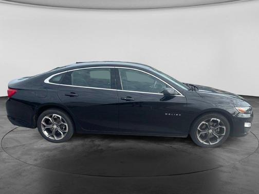 Mosaic Black Metallic 2024 Chevrolet Malibu LT