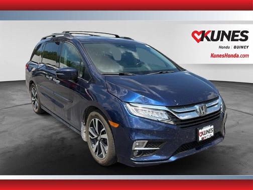 Blue 2018 Honda Odyssey Elite