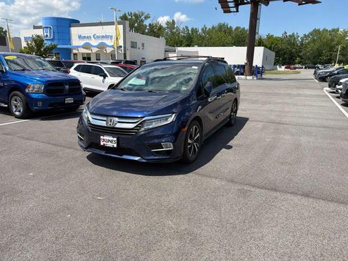 Blue 2018 Honda Odyssey Elite