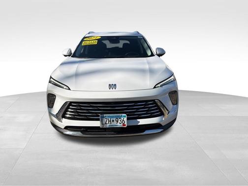 Summit White 2024 Buick Envision Preferred