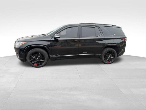 Black 2020 Chevrolet Traverse Premier