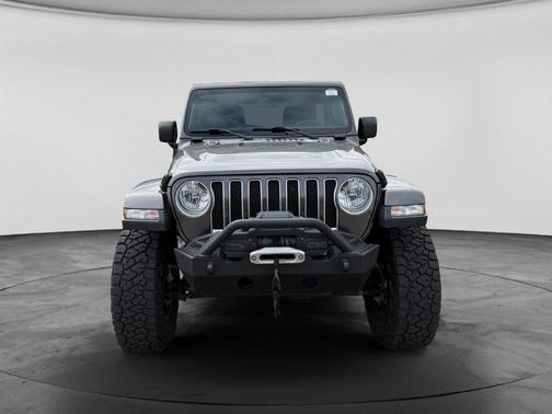 Granite Crystal Clearcoat Metallic 2020 Jeep Wrangler Unlimited Sahara