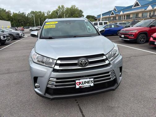 Celestial Silver Metallic 2018 Toyota Highlander Limited Platinum