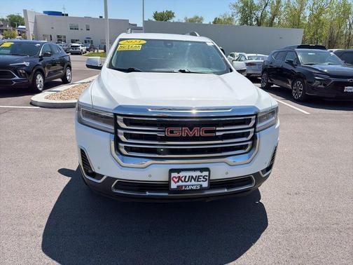 Summit White 2023 GMC Acadia SLT