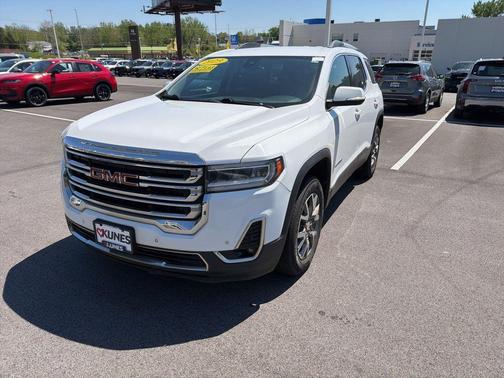Summit White 2023 GMC Acadia SLT