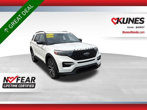 White 2022 Ford Explorer ST-Line