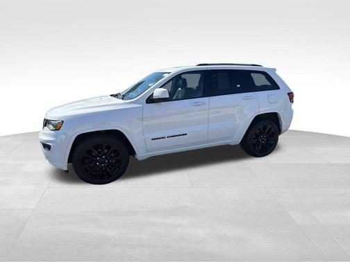 Bright White Clearcoat 2020 Jeep Grand Cherokee Altitude