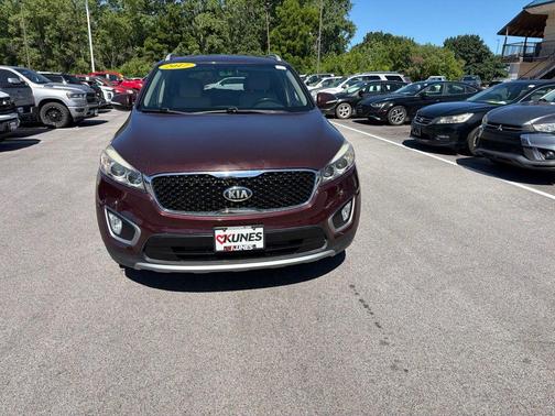 Sangria Red 2017 Kia Sorento EX
