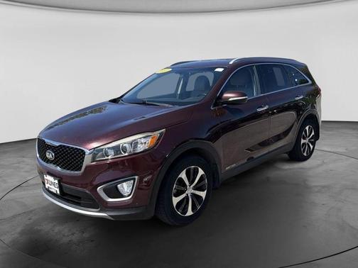 Sangria Red 2017 Kia Sorento EX