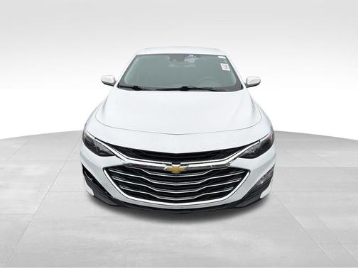 Summit White 2023 Chevrolet Malibu LT