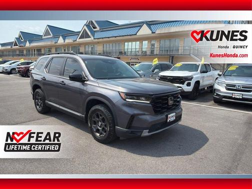 Silver 2023 Honda Pilot TrailSport